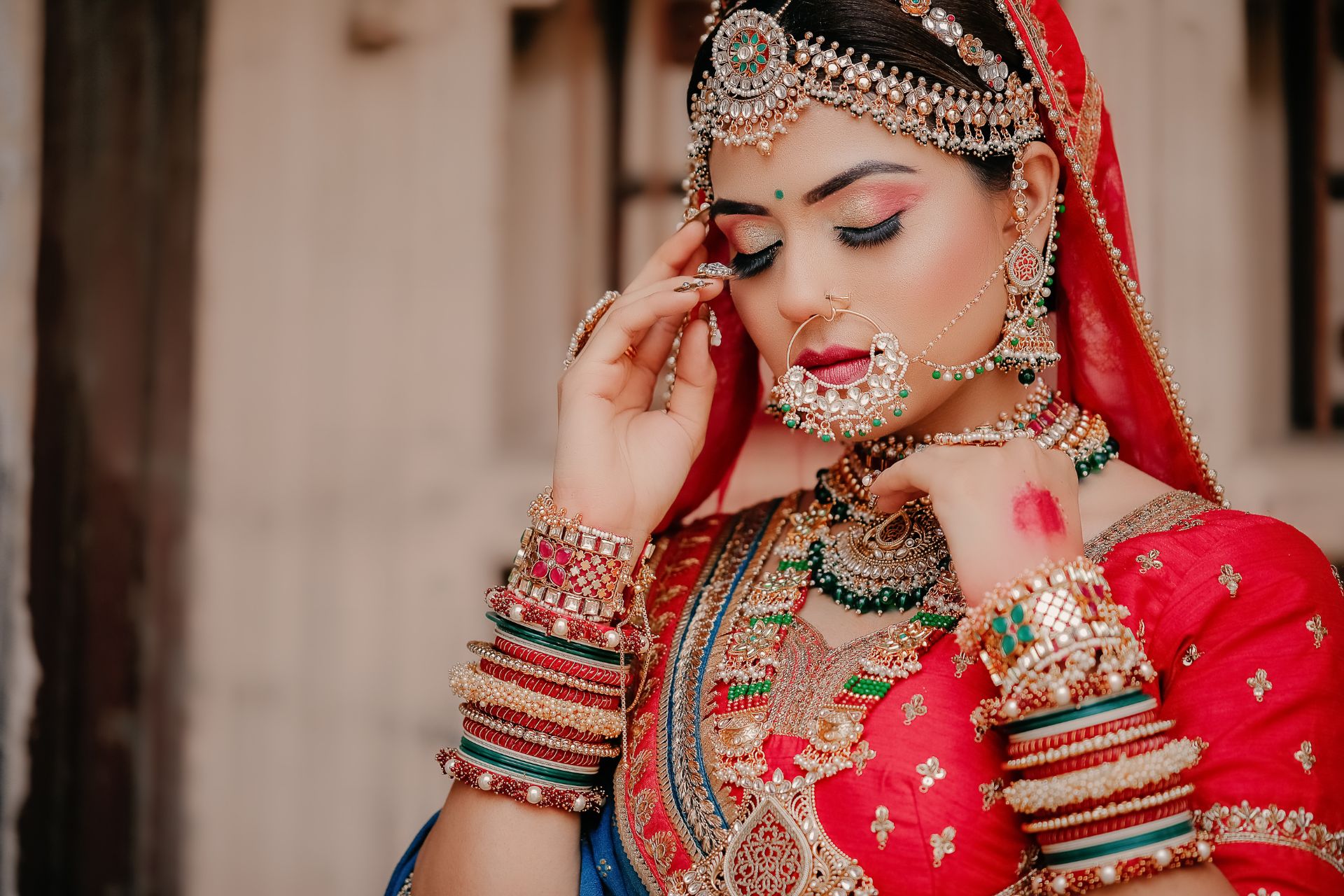 Bridal Makeup Salon In Vadodara